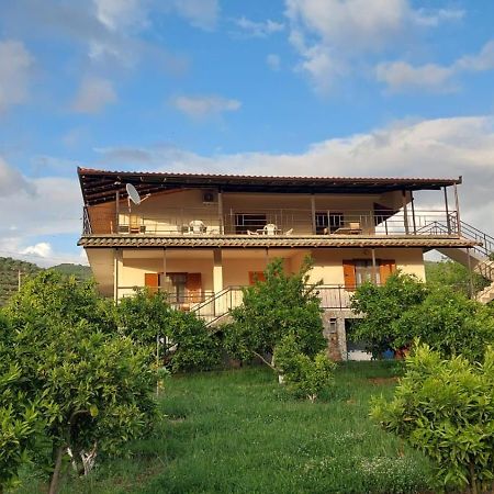 Guest House Xhaferaj Berat Exteriér fotografie